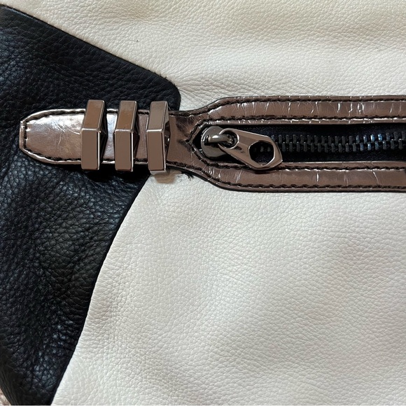 Dr Yany Black & White Leather Crossbody/Shoulder Bag - Picture 3 of 10